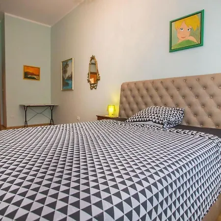 For 8 People Near The Apartment Poreč