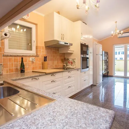 For 8 People Near The Poreč
